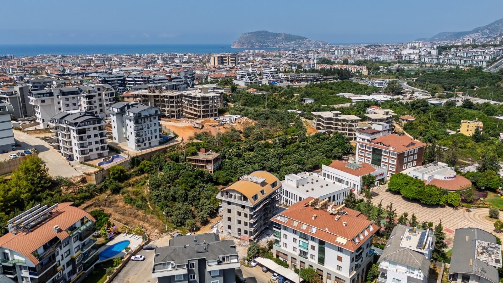 OBA MAHALLESİ YENİ PROJEDE SATILIK 3+1 AYRI MUTFAKLI DAİRE