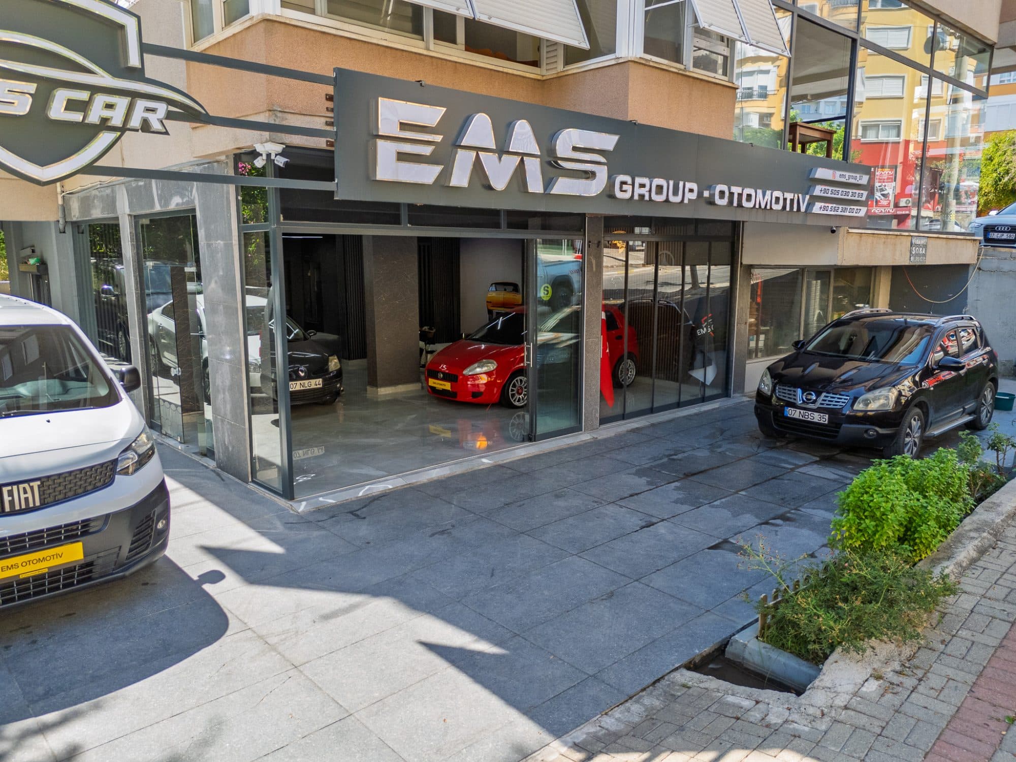 ALANYA 8. NOTER KARŞISINDA SATILIK DÜKKAN