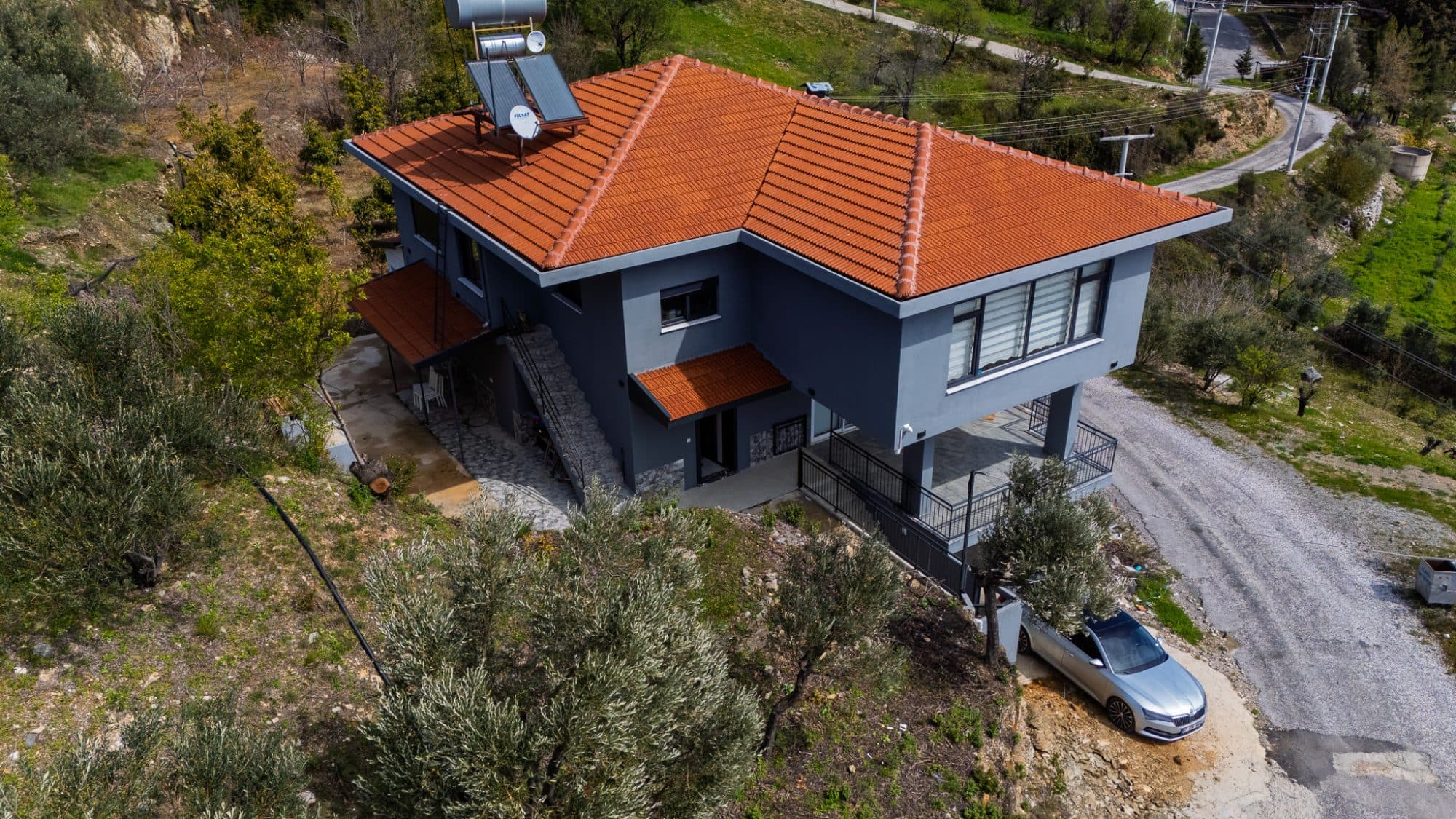 ALANYA KAYABAŞI 1.747m² ARAZİSİYLE EŞYALI MÜSTAKİL EV